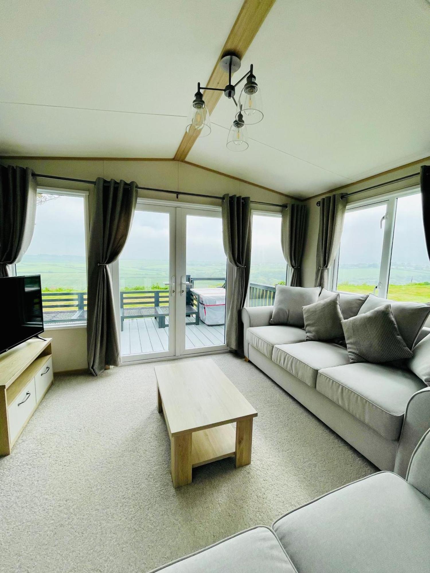 Holiday Home With Stunning Views New Quay Kültér fotó